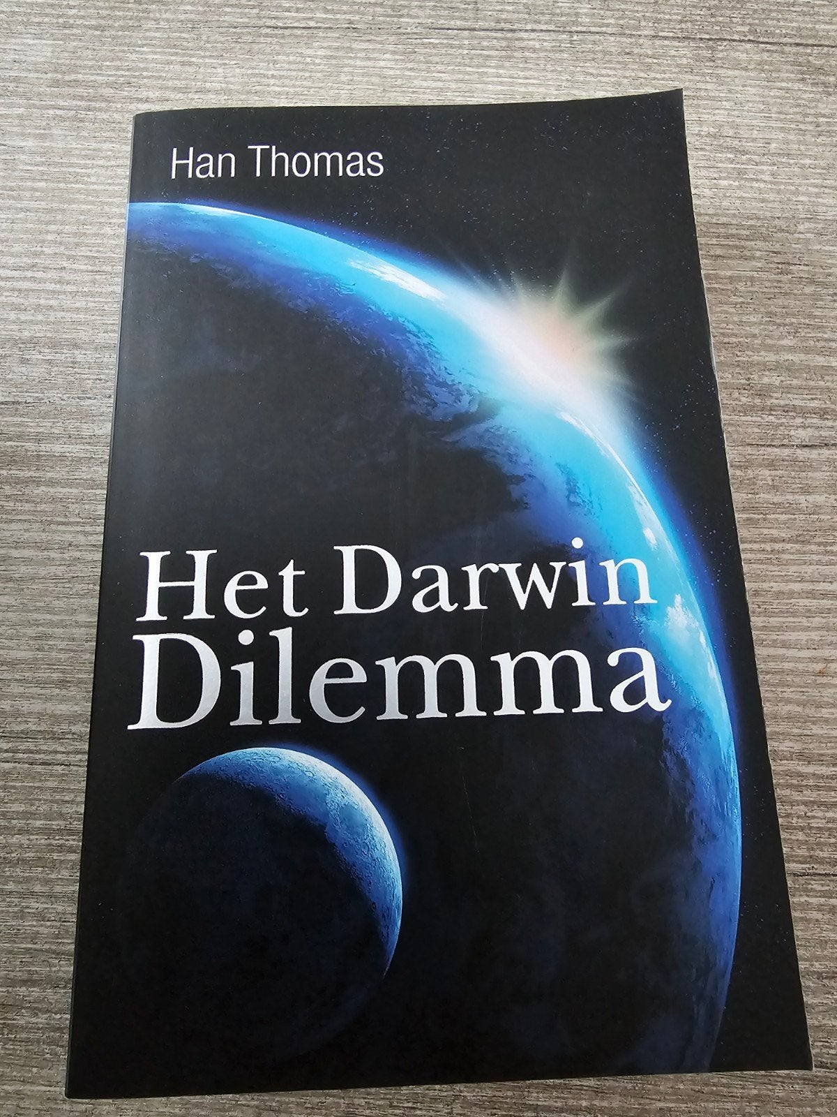 Het Darwin Dilemma - Han Thomas, Ophalen of Verzenden, Gelezen, Han Thomas