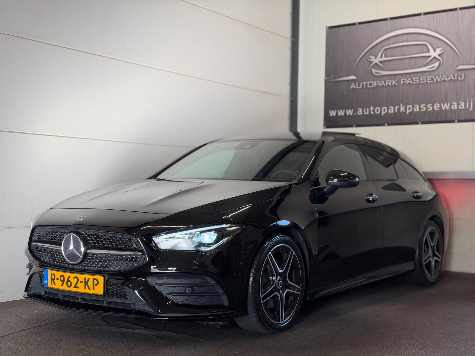 Mercedes-Benz CLA-klasse Shooting Brake 200 AMG Pano, Cruise, Auto's, 730 kg, Gebruikt, 4 cilinders, 1600 kg