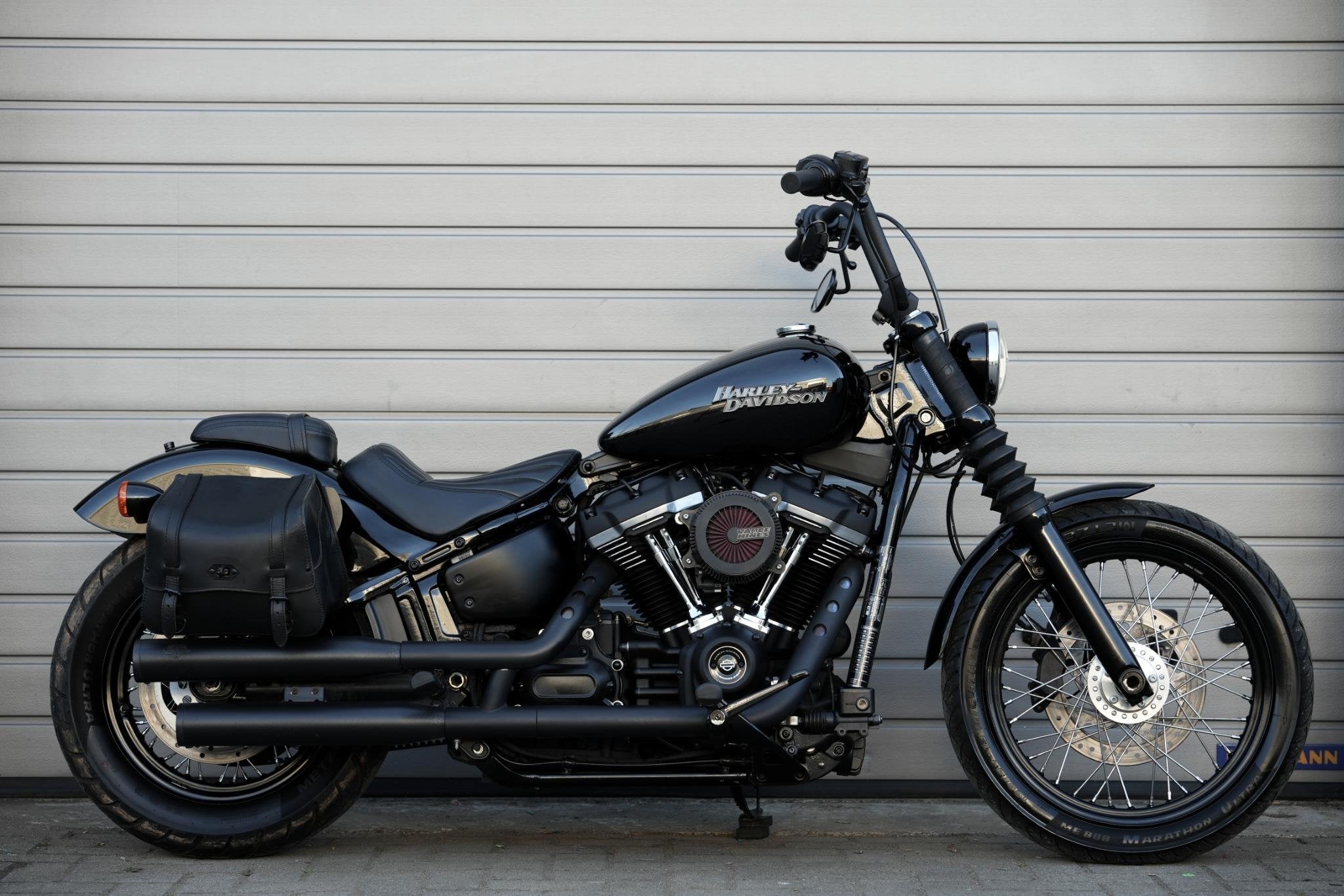 Harley Davidson 107 FXBB Softail Street bob 5HD Streetbob V&, 1746 cc, Laan van Vredenoord 33
2289 DA  Rijswijk, NL, LED Verlichting
