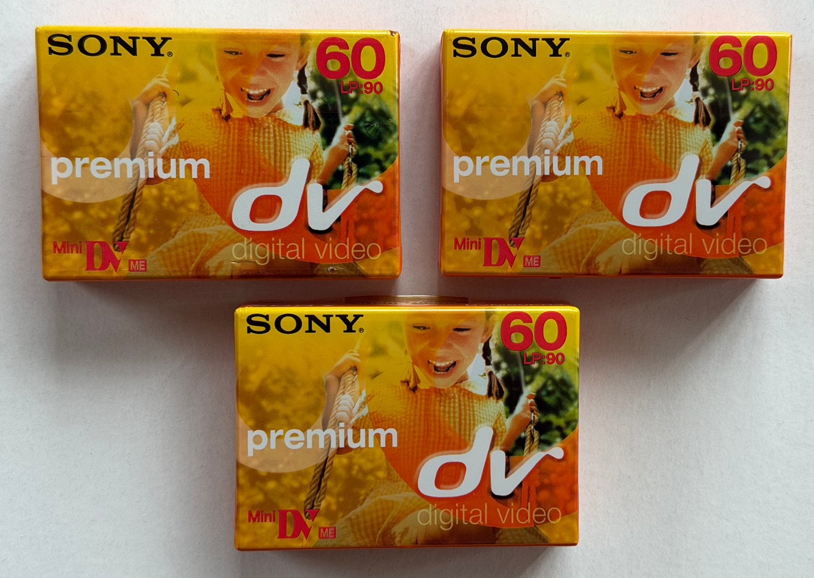 3 SONY Mini DV Premium bandjes, Nieuw en Geseald