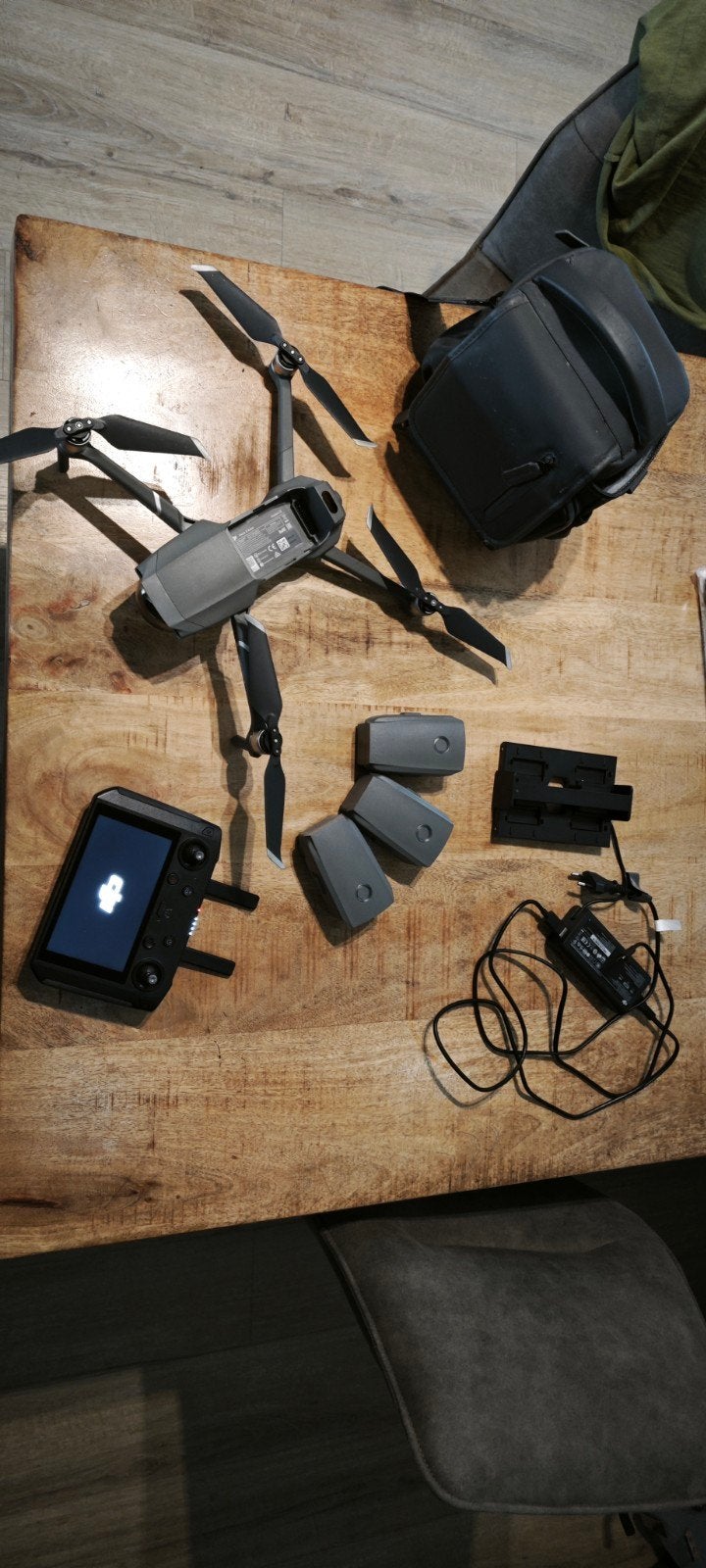 DJI Mavic 2 Zoom - Zo goed als nieuw, weinig vlieguren, Ophalen, 30 tot 45 minuten, Cameradrone, 5 tot 10 kilometer