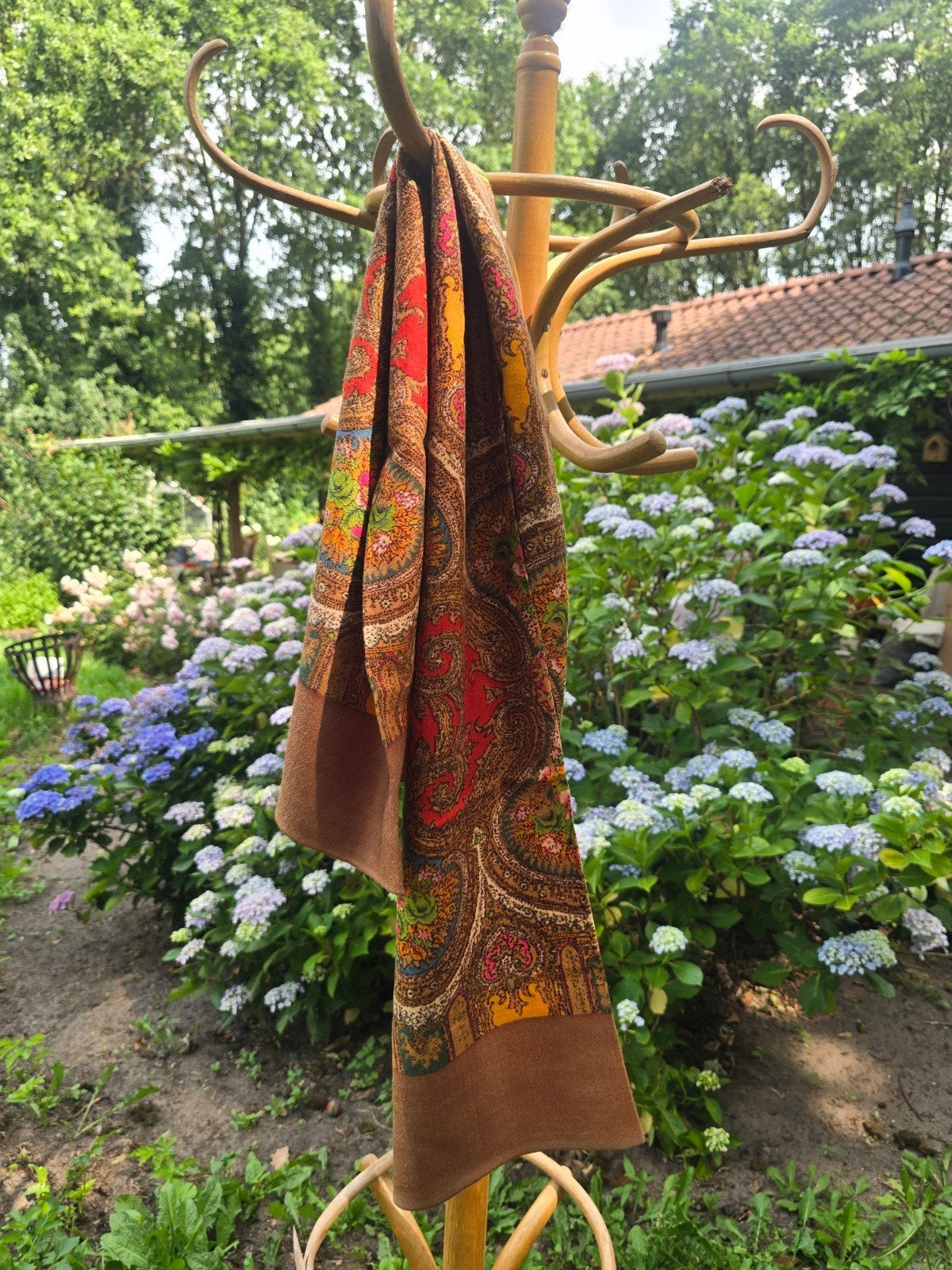 Oilily sjaal, Kleding | Dames, Mutsen, Sjaals en Handschoenen, Ophalen of Verzenden, Zo goed als nieuw, Maat 46/48 (XL) of groter