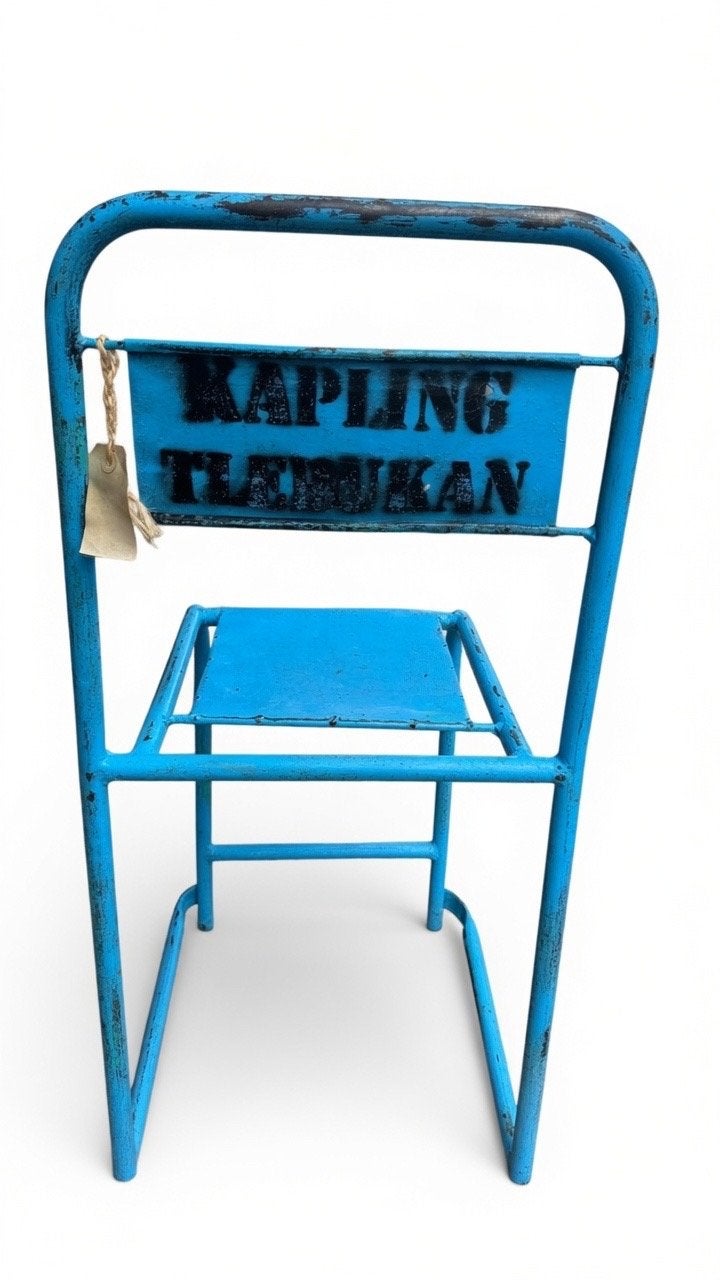 Vintage Industriële Stapelbare Stoel - Blauw Metaal, Antiek en Kunst, Antiek | Meubels | Stoelen en Banken, Ophalen