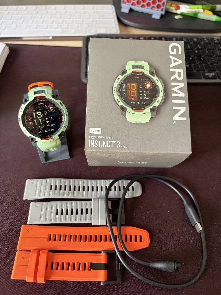 Garmin instinct 3 amoled 47 mm (special edition), Sieraden, Tassen en Uiterlijk, Ophalen, Garmin, Zo goed als nieuw, Waterdicht