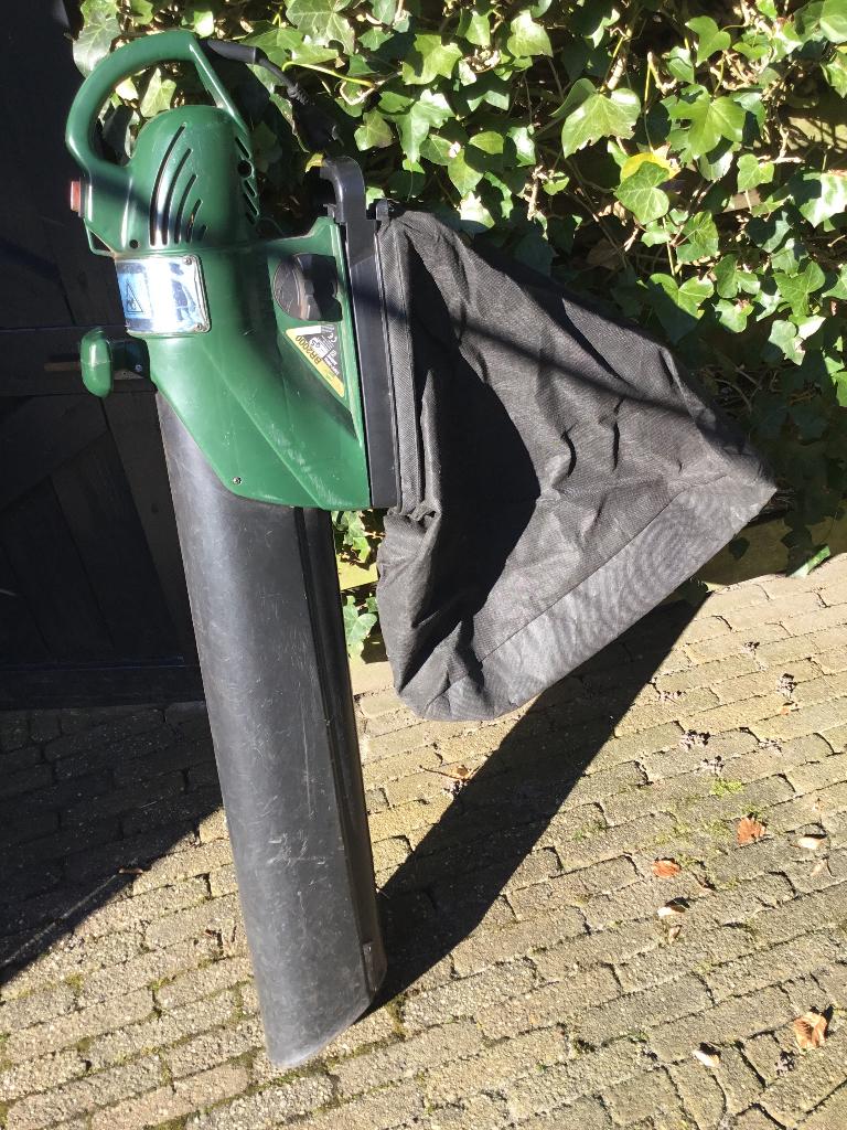Krachtige bladblazer., Gebruikt, Met opvangzak, Handgedragen, Elektrisch