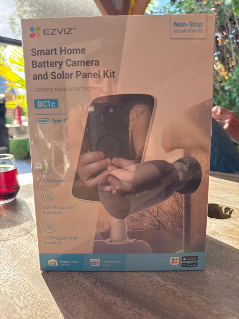 EZVIZ Smart Home Batterij Camera en Zonnepaneel Kit BC1c, Ophalen, Nieuw, Buitencamera