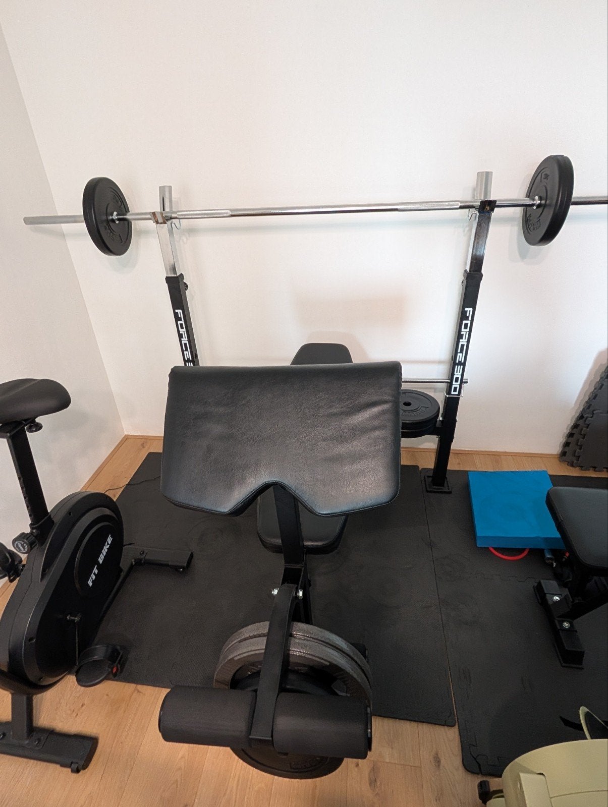 Focus Fitness Force 300 krachtstation met gewichten, Ophalen, Krachtstation, Zo goed als nieuw, Metaal