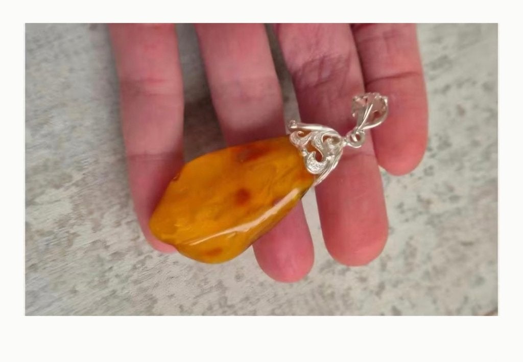 Unieke barnsteen (amber) hanger – 925 zilveren oog, Ophalen of Verzenden, Zo goed als nieuw, Zilver, Zilver