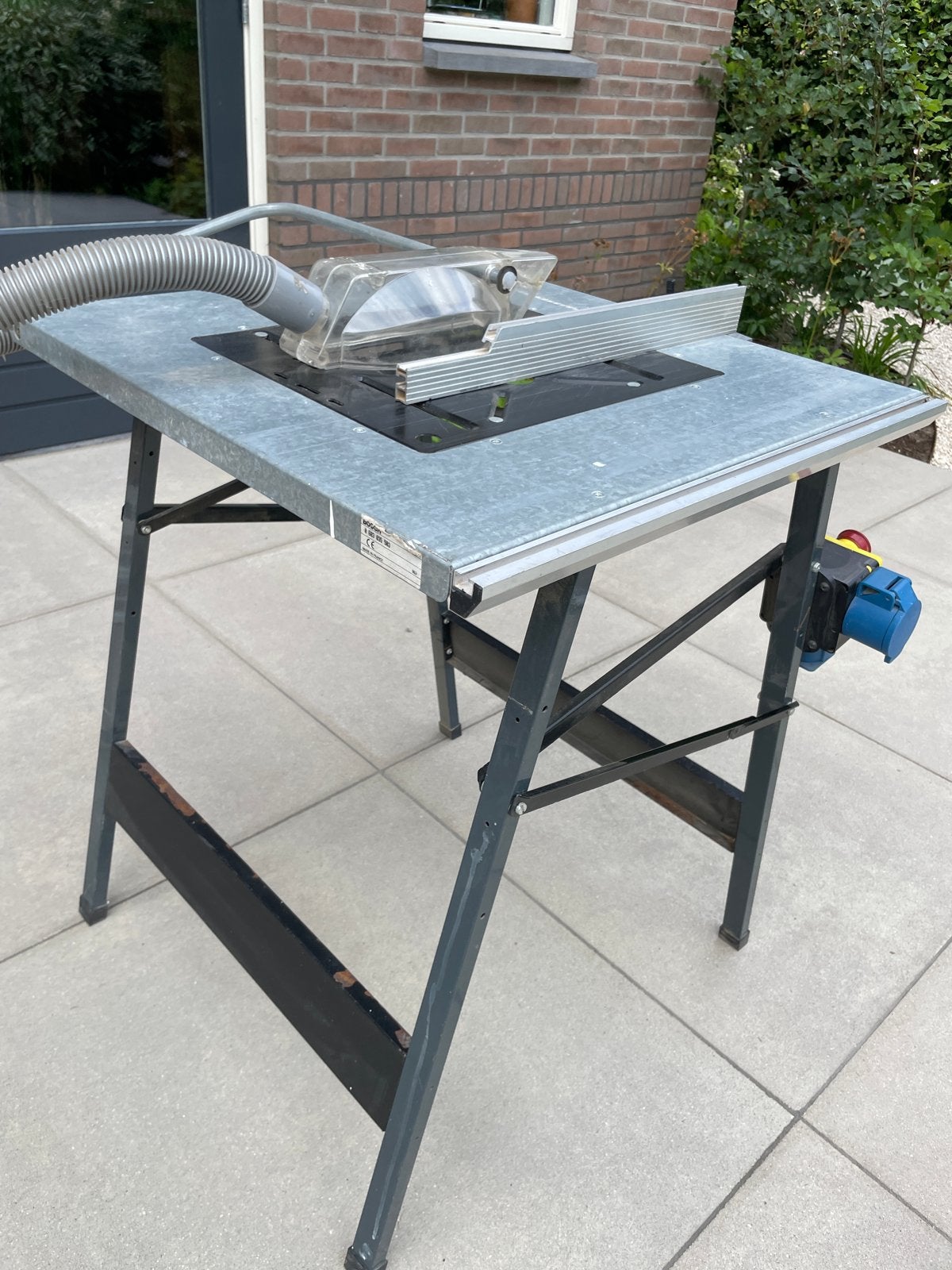 Bosch multifunctioneel onderstel, Doe-het-zelf en Verbouw, Gereedschap | Zaagmachines, Ophalen, Gebruikt, Cirkelzaag, 600 tot 1200 watt