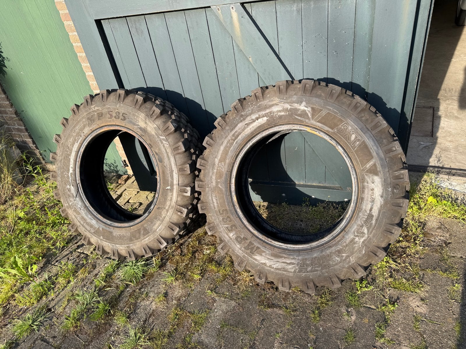 BKT banden 12.5x20 M+S Unimog, Ophalen