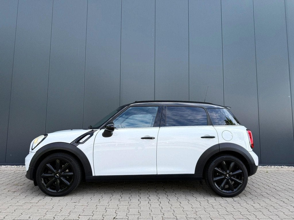 MINI Countryman 1.6 Cooper Pepper pano / leder / 18 inch/ cr, Voorwielaandrijving, Euro 5, Gebruikt, Leder