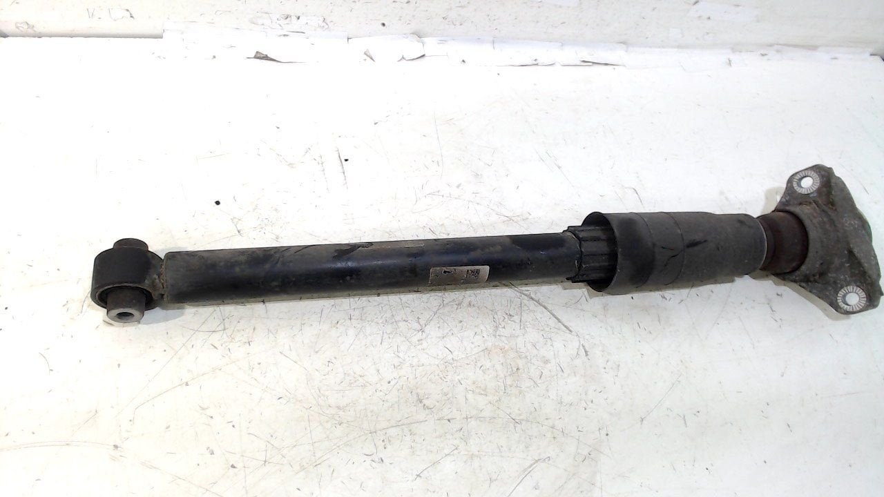 Schokbreker links achter Audi A4, Onderdelen@venauto.nl, Van der Ven Autorecycling B.V., Gebruikt, Ettenseweg 76, 4706 PB Roosendaal, The Netherlands