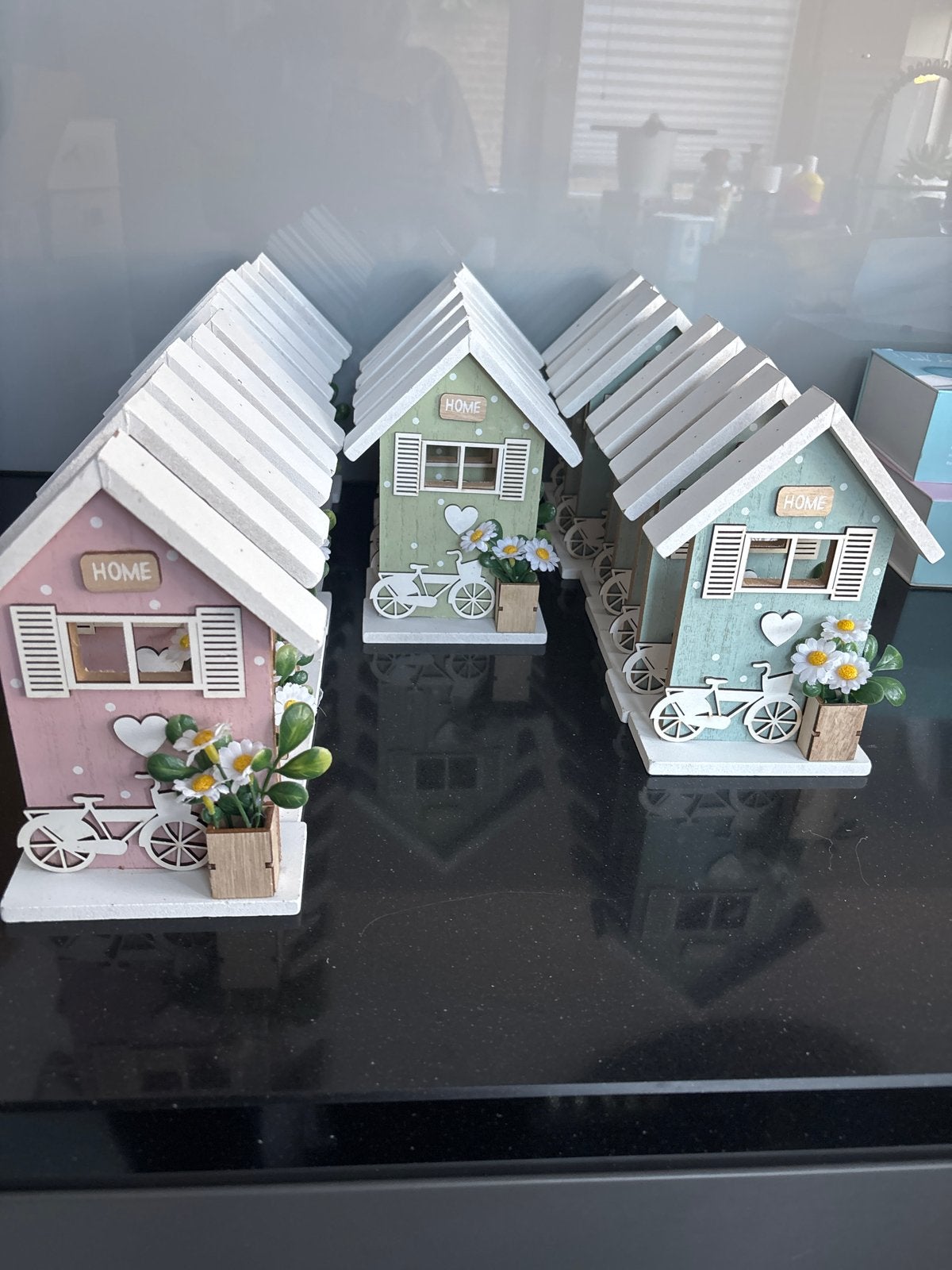 14x Decoratieve Houten Huisjes met Fiets en Bloemen, Hout, Meerkleurig, Nieuw, Ophalen of Verzenden