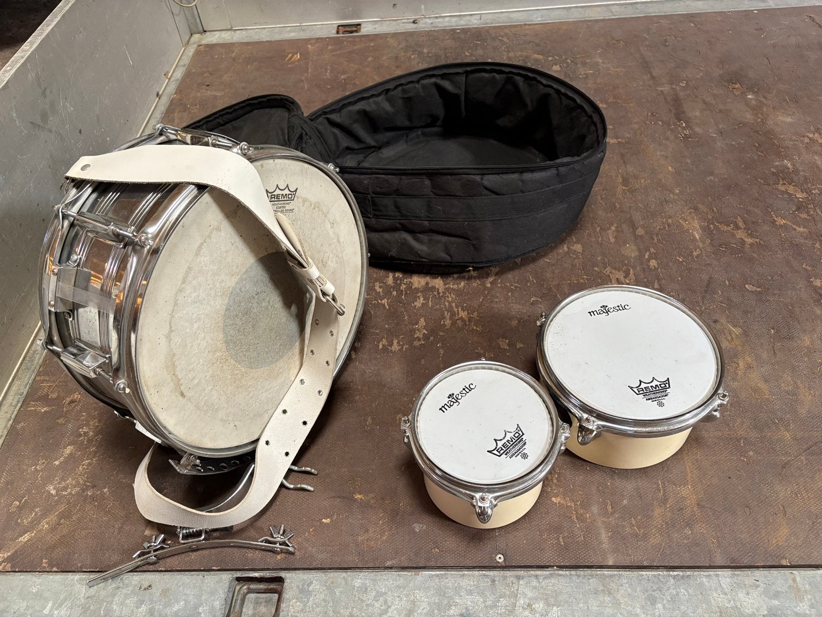 Snare drum met hoes en 1 kleine trommel, Ophalen of Verzenden, Gebruikt
