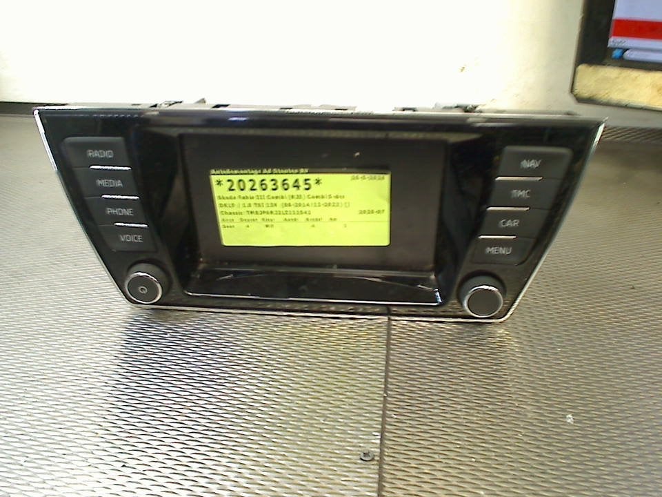 Display MULTY MEDIA Skoda Fabia III Combi (NJ5) 2740492B, Info@skoda-auto.de, Skoda, Škoda Auto Deutschland GmbH, Gebruikt