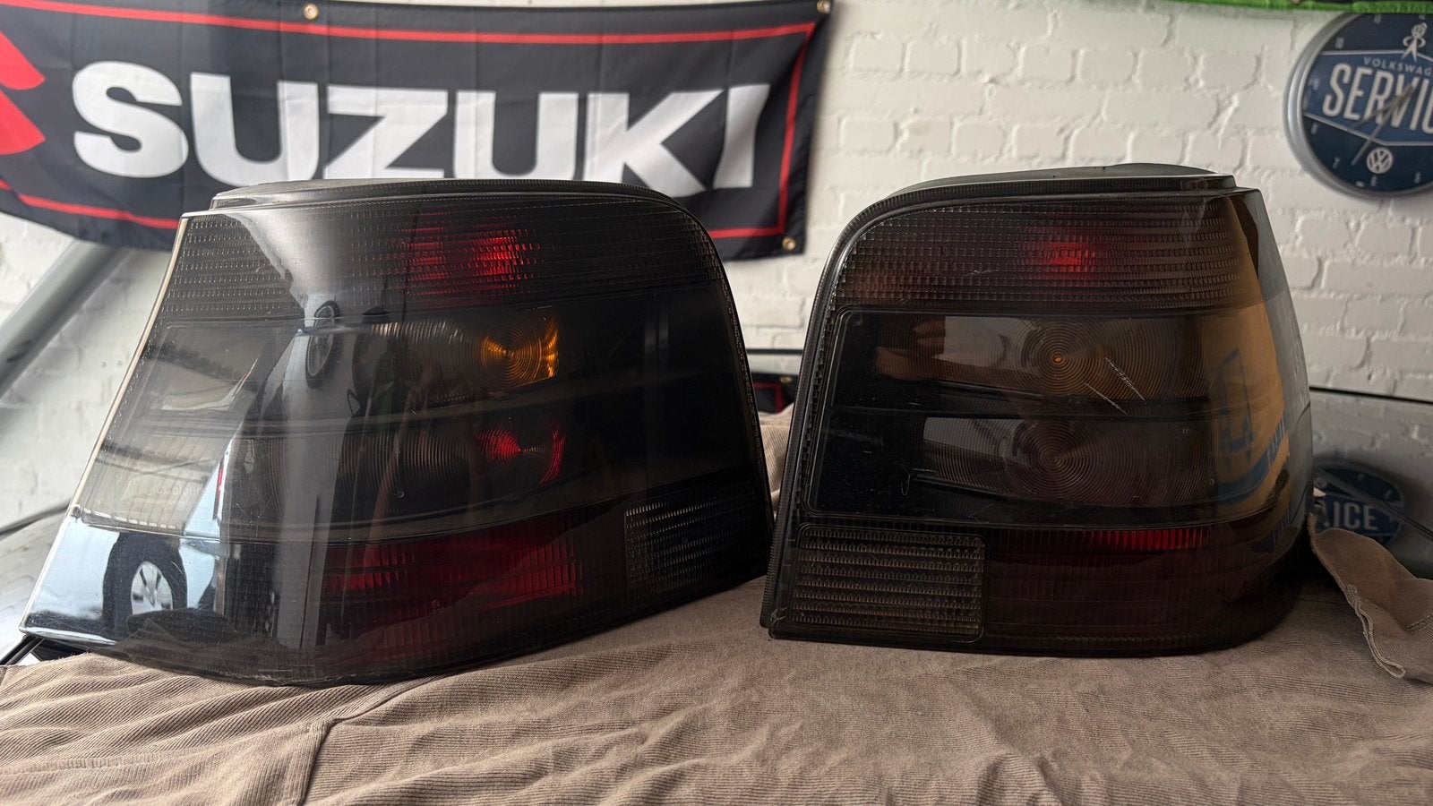 Hella Magic Colours smoke Golf MK4, Ophalen of Verzenden, Gebruikt, Volkswagen