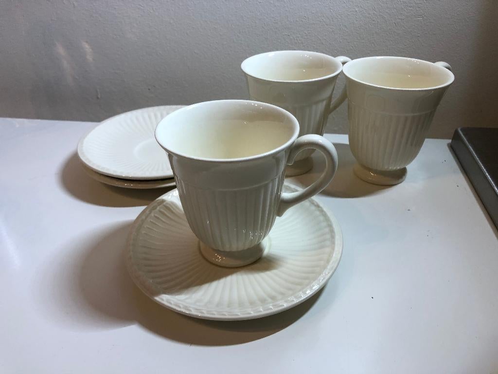 B012 Wedgwood Etruria Barlaston Servies Kop en Schotel, Huis en Inrichting, Keuken | Servies, Gebruikt, Ophalen of Verzenden, Wedgwood