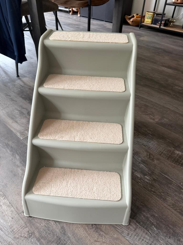 Hondentrapje, Dieren en Toebehoren, Honden-accessoires, Ophalen, Zo goed als nieuw