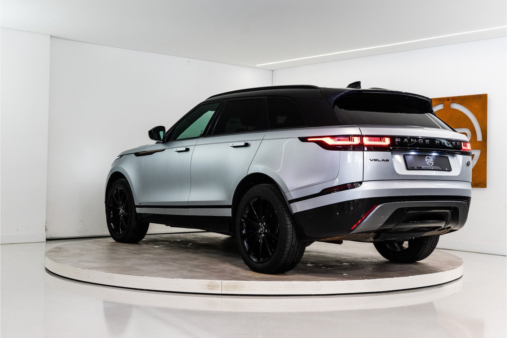 Land Rover Range Rover Velar 2.0 I4 Turbo AWD R-Dynamic S 25, Auto's, Gebruikt, 4 cilinders, Range Rover Velar, Bedrijf