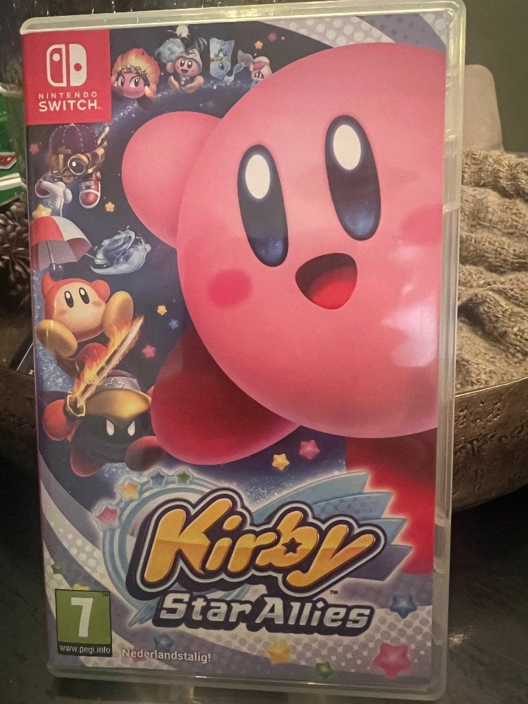 Kirby Star Alies Nintendo Switch spel, Spelcomputers en Games, Avontuur en Actie, Ophalen of Verzenden, Zo goed als nieuw, 3 spelers of meer