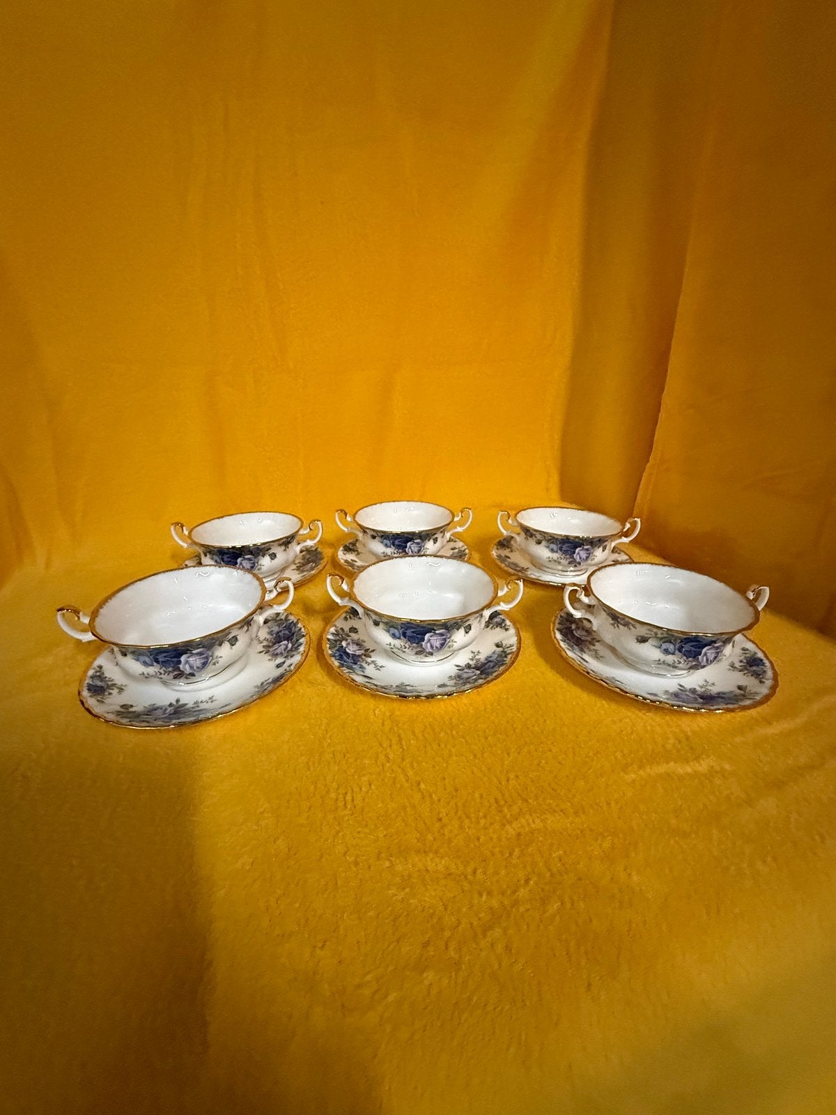 Royal Albert Moonlight Rose Soepkommen met Schotels (6 sets), Ophalen of Verzenden