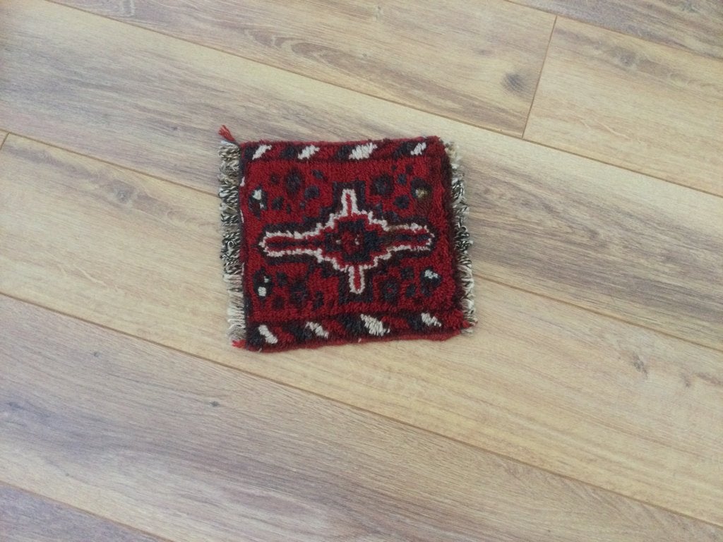 Perzisch kleedje. 29 bij 26 cm., Meerkleurig, Overige materialen, Overige stijlen, Nieuw