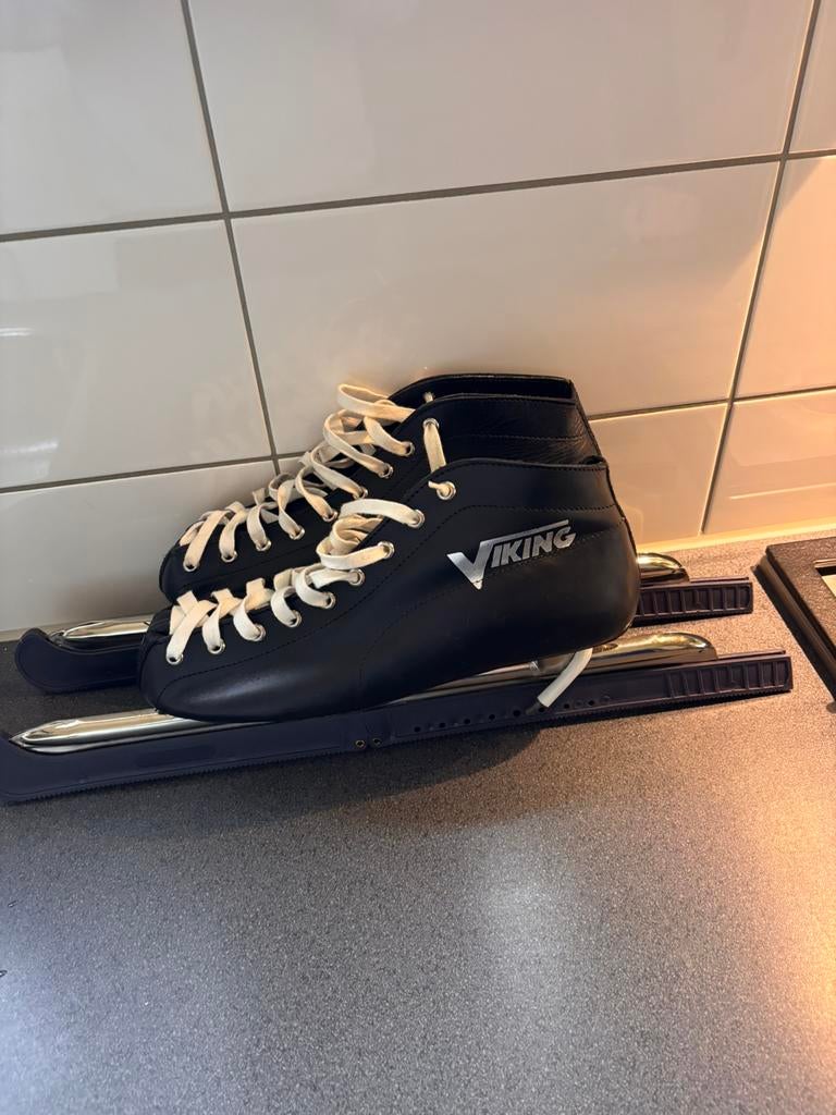 Te koop: Viking lage noren schaatsen maat 41/42, Sport en Fitness, Schaatsen, Ophalen, Viking, Zo goed als nieuw, Noren