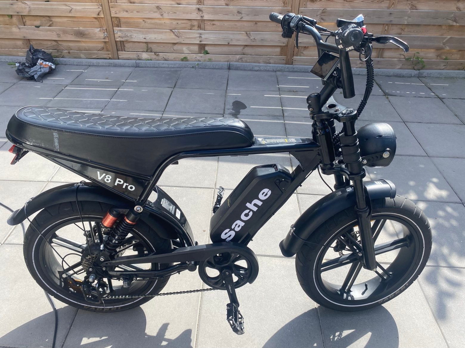 V8 Pro 2025 Model E-bike met NFC, Alarm en Dubbele Vering, Ophalen of Verzenden