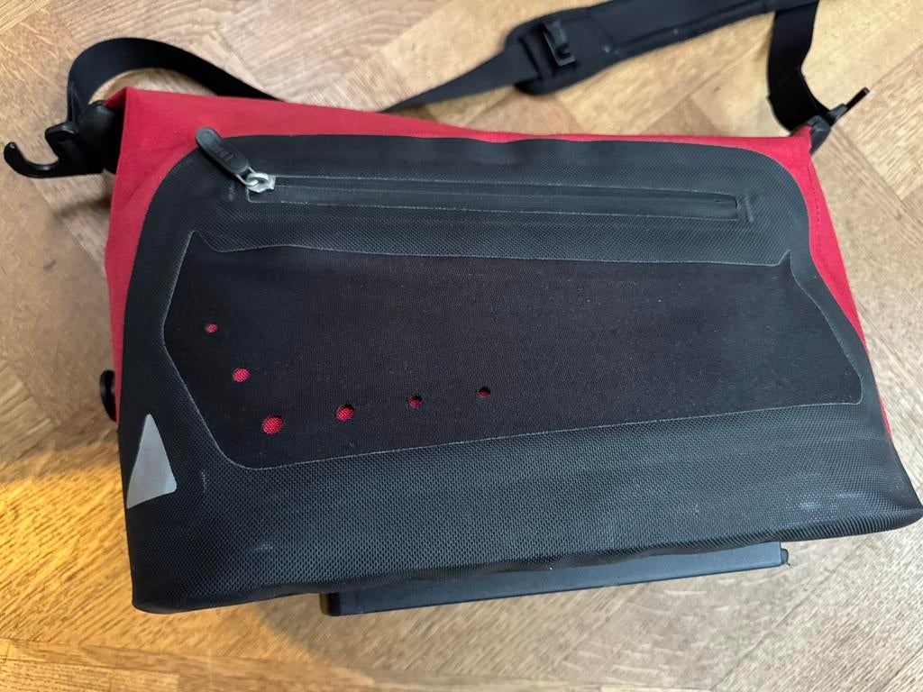 Ortlieb ‘Trunkbag’ bagagedrager fietstas waterdicht, Fietsen en Brommers, Fietsaccessoires | Fietstassen, Ophalen of Verzenden