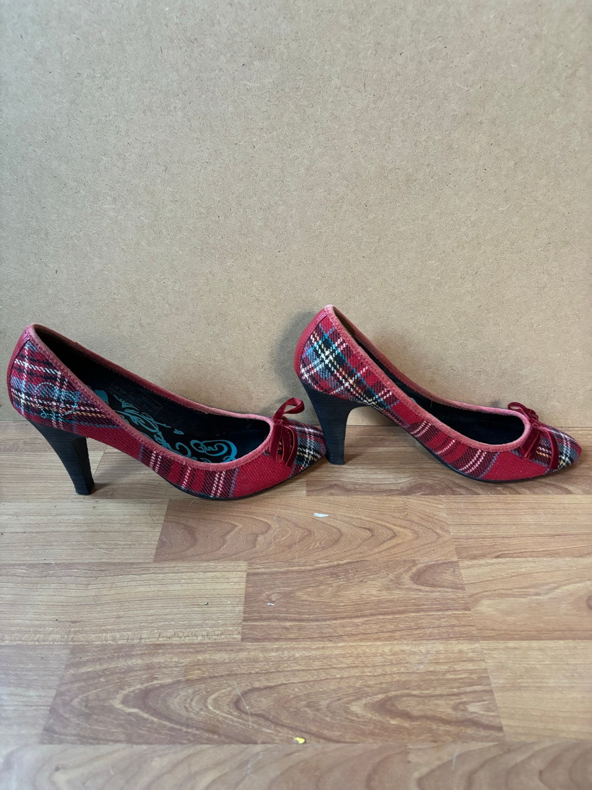 Replay pumps met Schotse ruit, maat 39, Pumps, Ophalen of Verzenden, Gedragen, Rood