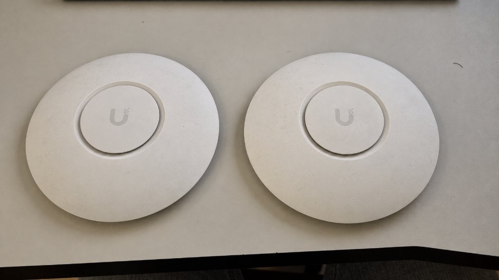 Ubiquiti UniFi AP AC Lite Access Points (2 stuks), Ophalen of Verzenden, Gebruikt, Ubiquiti
