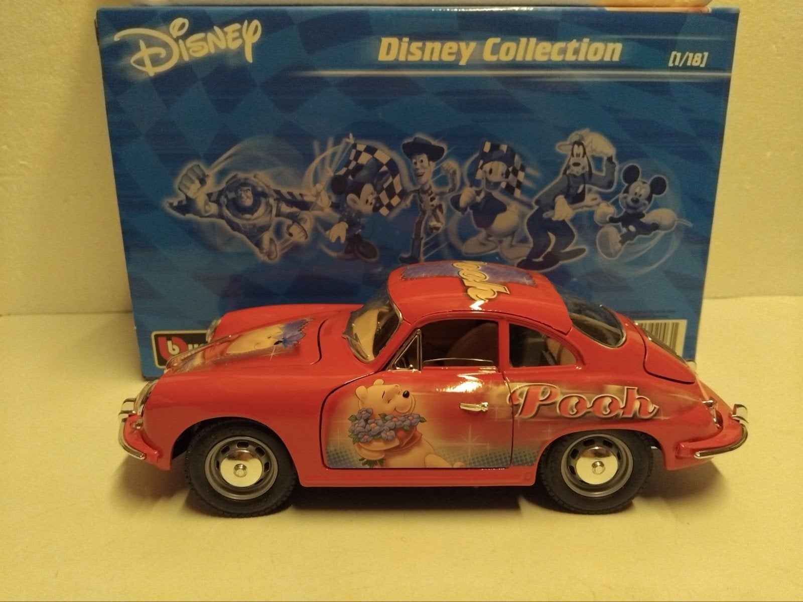 Porsche 356 B coupe Disney Pooh Bburago new 1:18 KRD, Ophalen of Verzenden, Zo goed als nieuw, Auto, Bburago