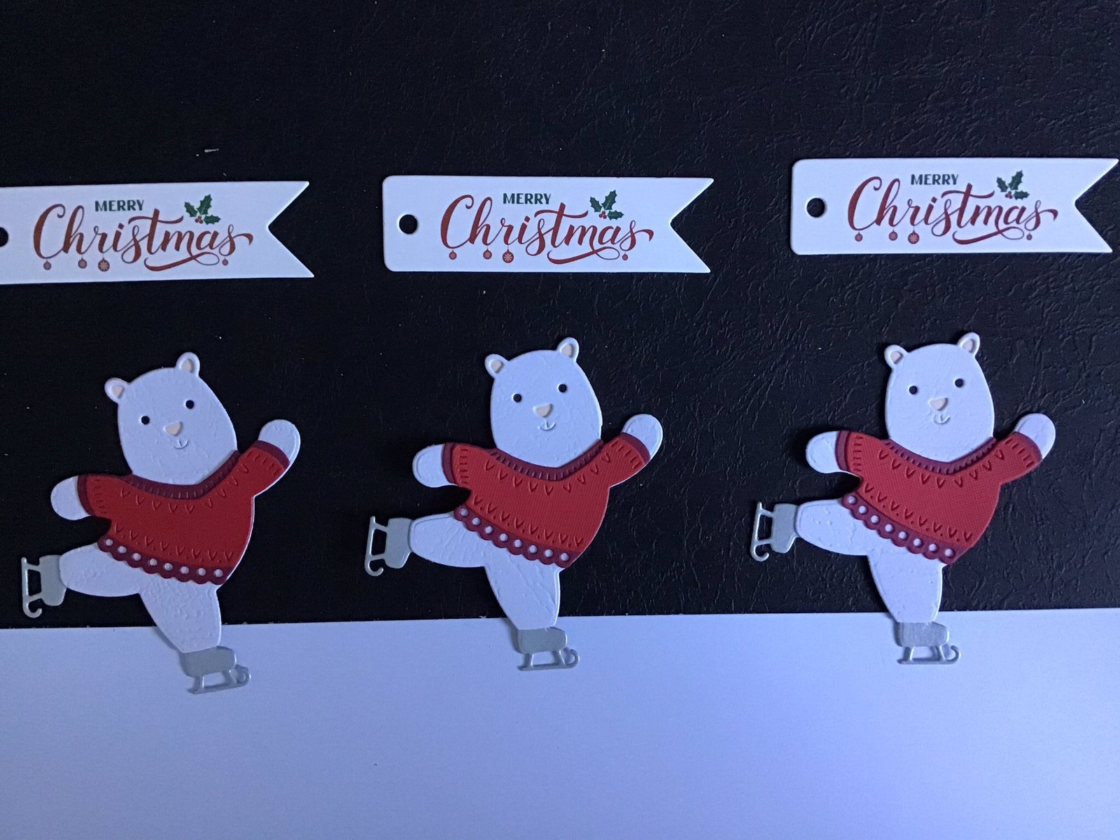 Sanskes ijsbeer op schaatsen + label, Ophalen of Verzenden, Nieuw, Overige thema's, Overige typen