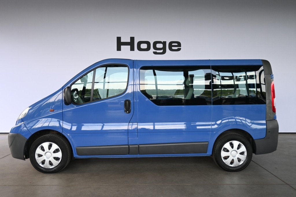 Opel Vivaro Combi 2.5 CDTI L1H1 Automaat 9 Persoons Airco Tr, Auto's, Opel, 145 pk, Stof, Huisgarantie, Bedrijf