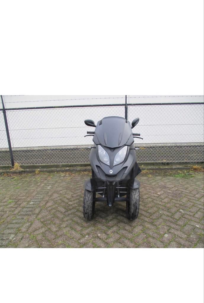 Quadro 350D motorscooter - Zwart, 3 wielen, Ophalen, Zo goed als nieuw, Benzine, Overige modellen