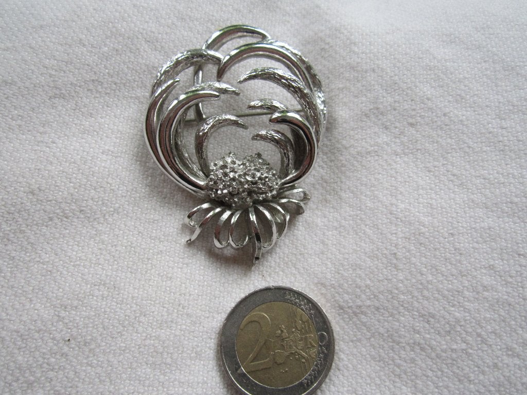38.  Heel aparte oude broche, MONET, Sieraden, Tassen en Uiterlijk, Antieke sieraden, Ophalen, Overige materialen, Broche