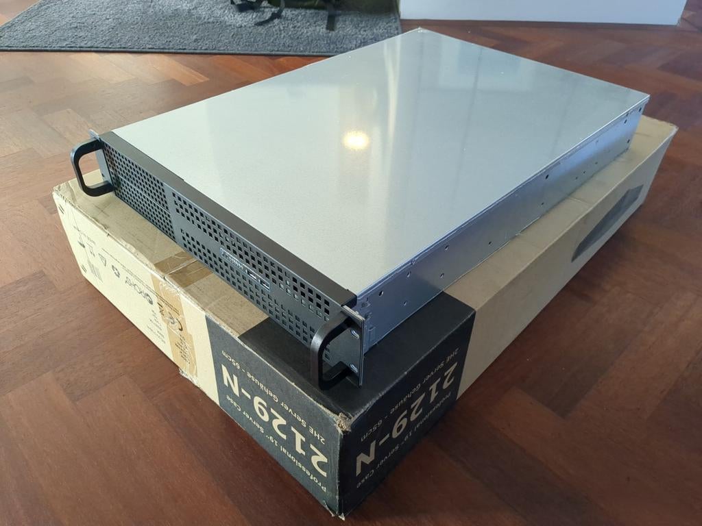 2HE Server Case 19 inch - Ongebruikt, 1 ongeopend, Computers en Software, Serverkasten, Ophalen of Verzenden, Nieuw