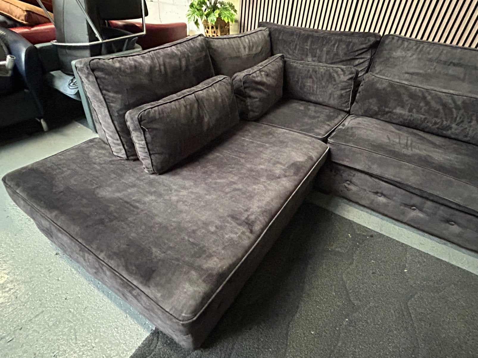 GRATIS LEVERING Velvet U-Bank XXL Zwart 440X300 GEREINIGD, Hoekbank, 300 cm of meer, Ophalen of Verzenden, Zo goed als nieuw