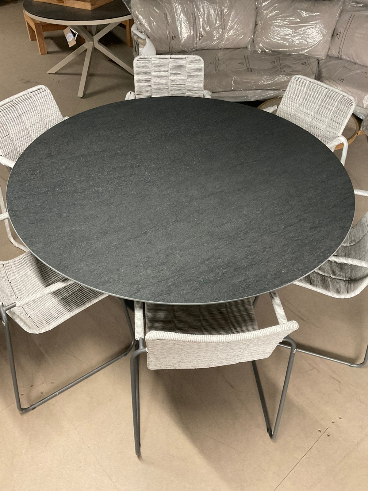 6 nieuwe stoelen + ronde keramische tafel 160cm. 4Seasons, Tuin en Terras, Ophalen, Zo goed als nieuw, Stoel