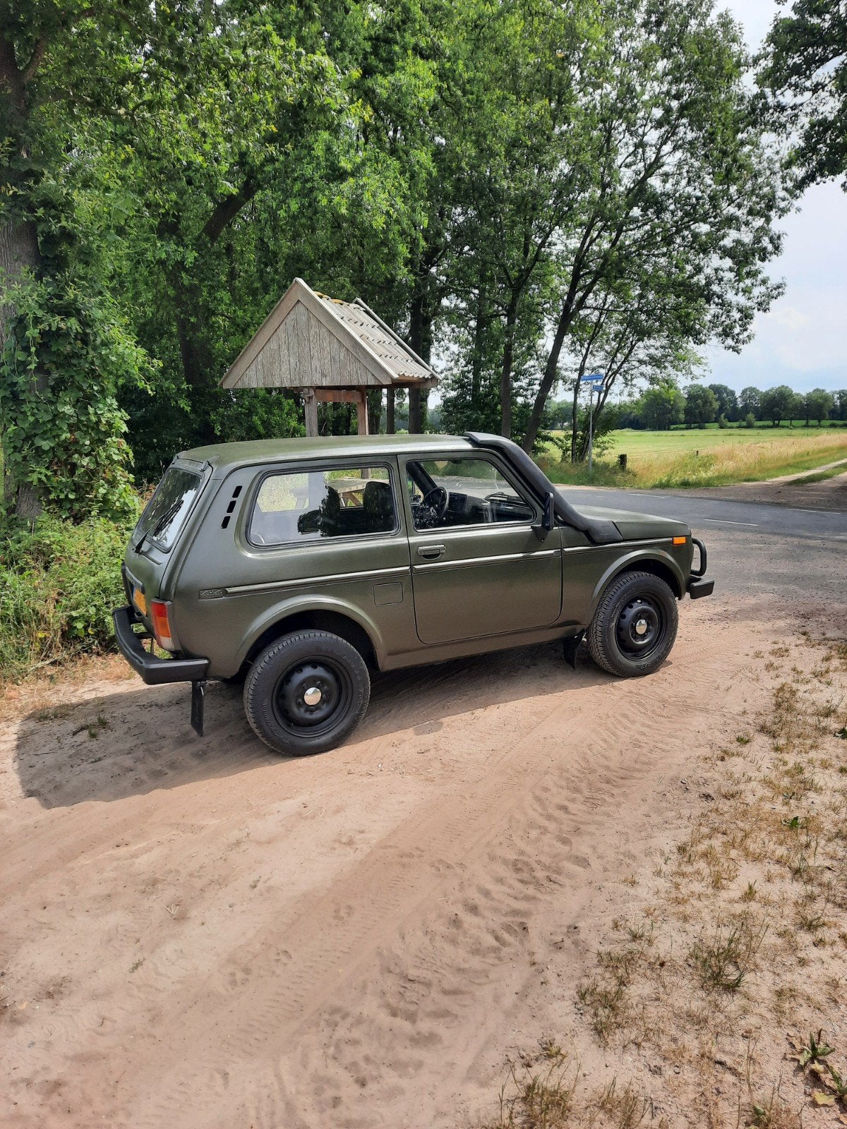Lada niva 1.7i 4x4, Auto's, Lada, Stof, Niva, Handgeschakeld, Particulier
