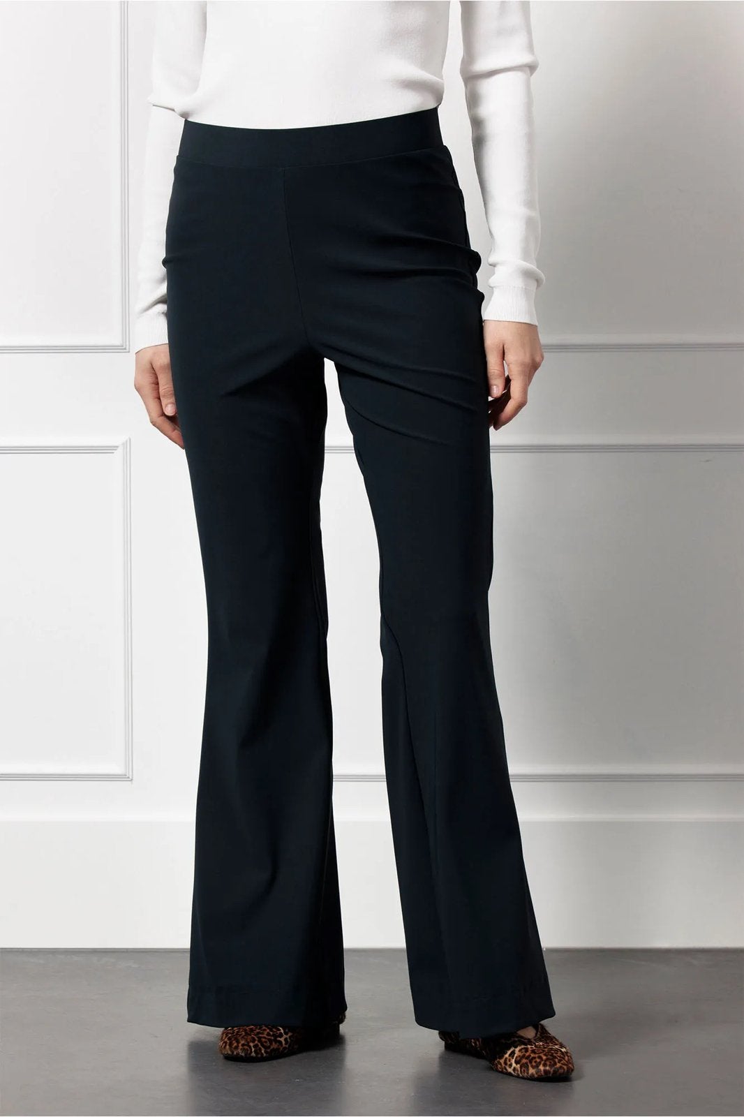 Studio anneloes lotta flared flair broek XS donkerblauw, Kleding | Dames, Blauw, Ophalen of Verzenden, Zo goed als nieuw, X
