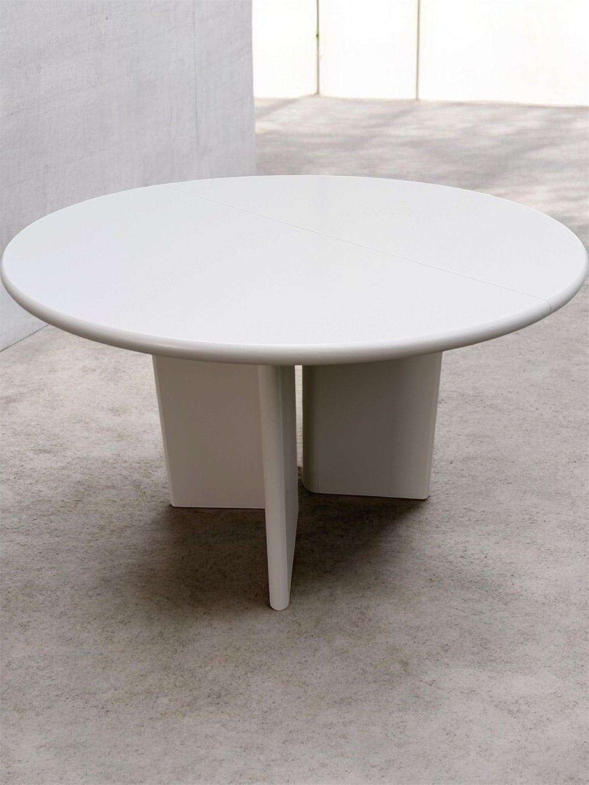 Arco ronde uitschuifbare eettafel kleur Dune, Ophalen of Verzenden, Zo goed als nieuw, Rond, 100 tot 150 cm