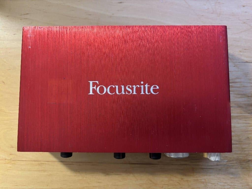 Focusrite Scarlett Solo (2nd Generation) + cables, Ophalen of Verzenden, Gebruikt