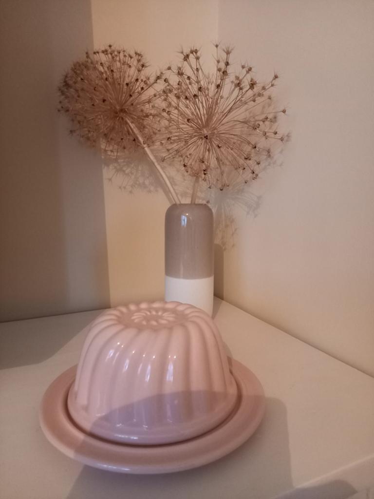 Keramieke puddingvorm roze, Ophalen of Verzenden, Zo goed als nieuw