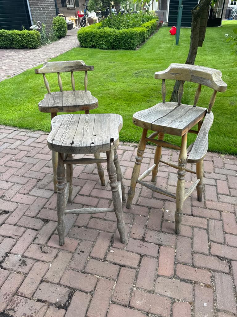 Oude houten barkrukken - 3 stuks, Ophalen, Gebruikt, 60 tot 90 cm, 3 krukken