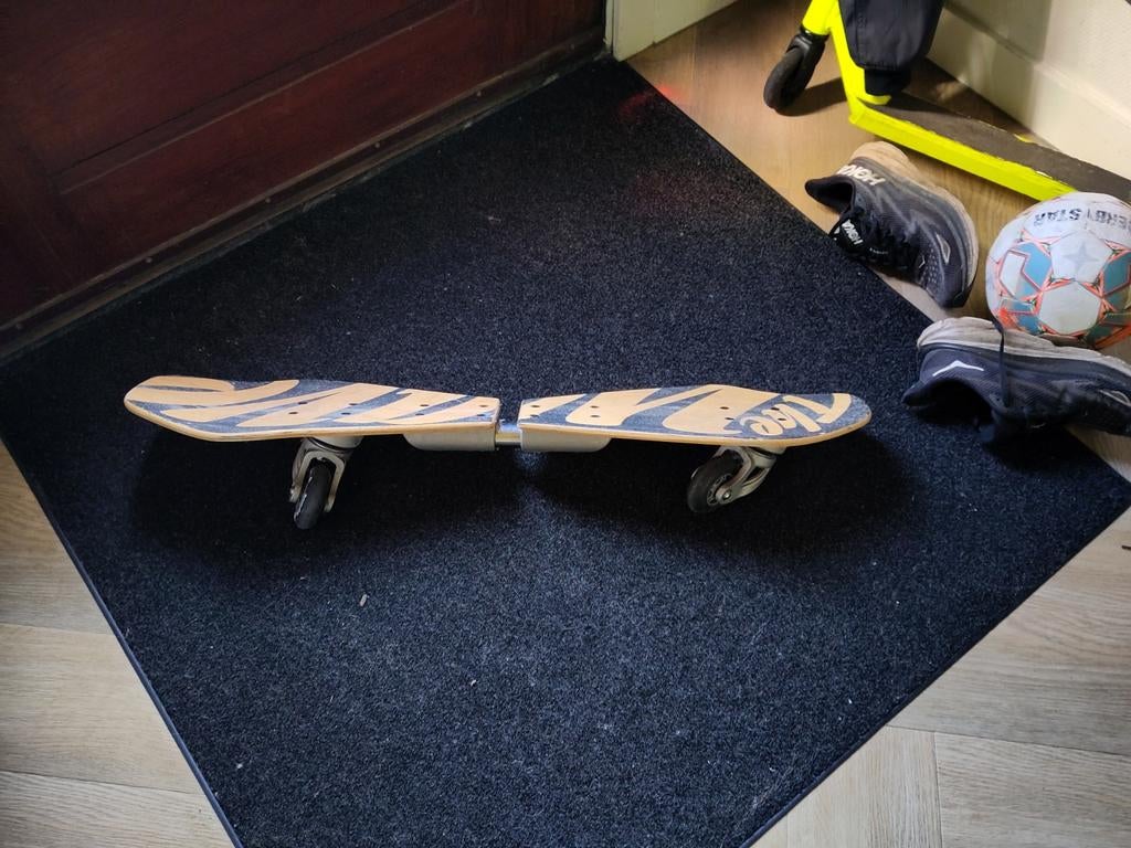 The Wave waveboard, Sport en Fitness, Skateboarden, Ophalen, Zo goed als nieuw, Waveboard