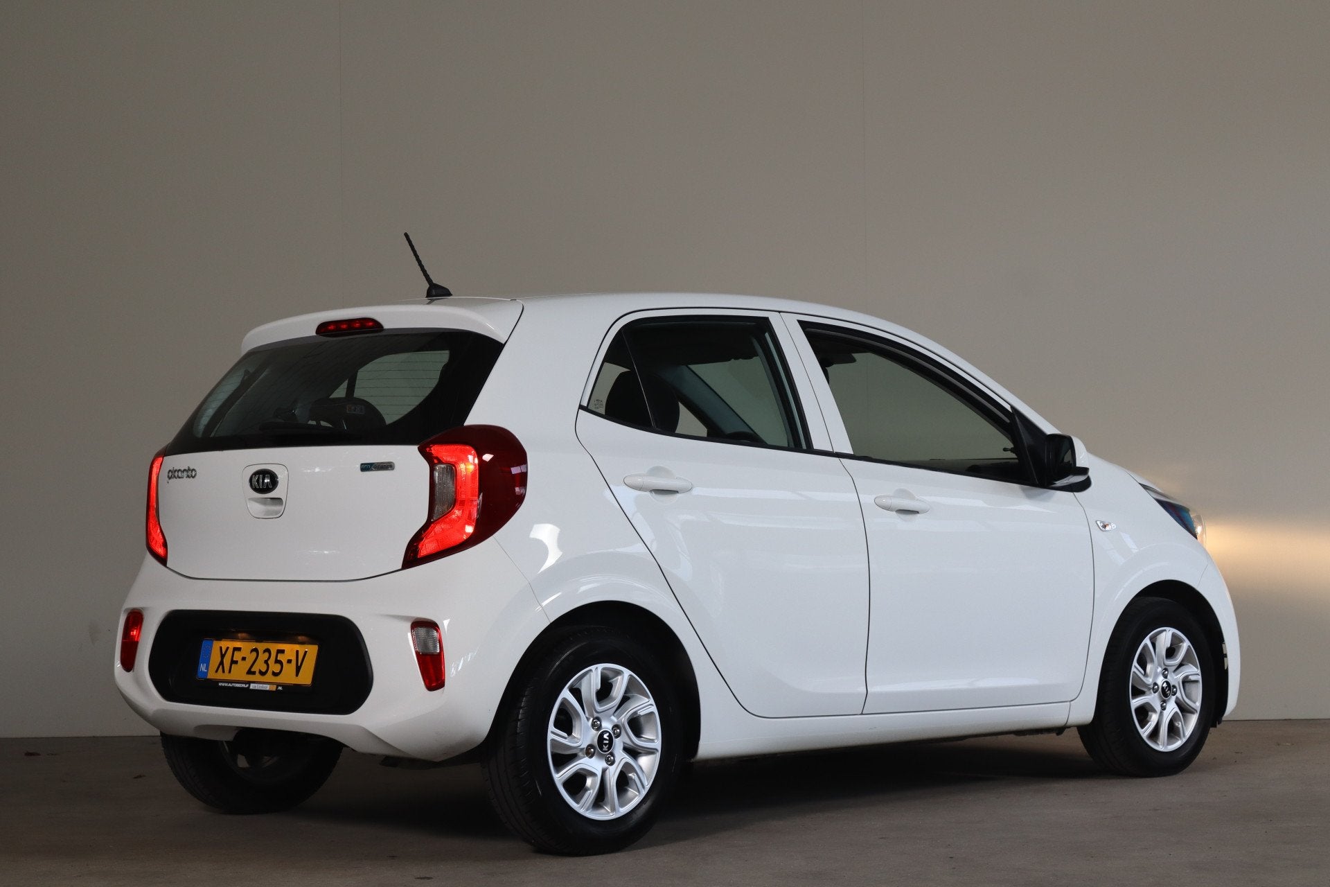 Kia Picanto 1.0 CVVT EconomyPlusLine NL-Auto! Airco I Elek.r, Auto's, Stof, Gebruikt, Euro 6, Start-stop-systeem