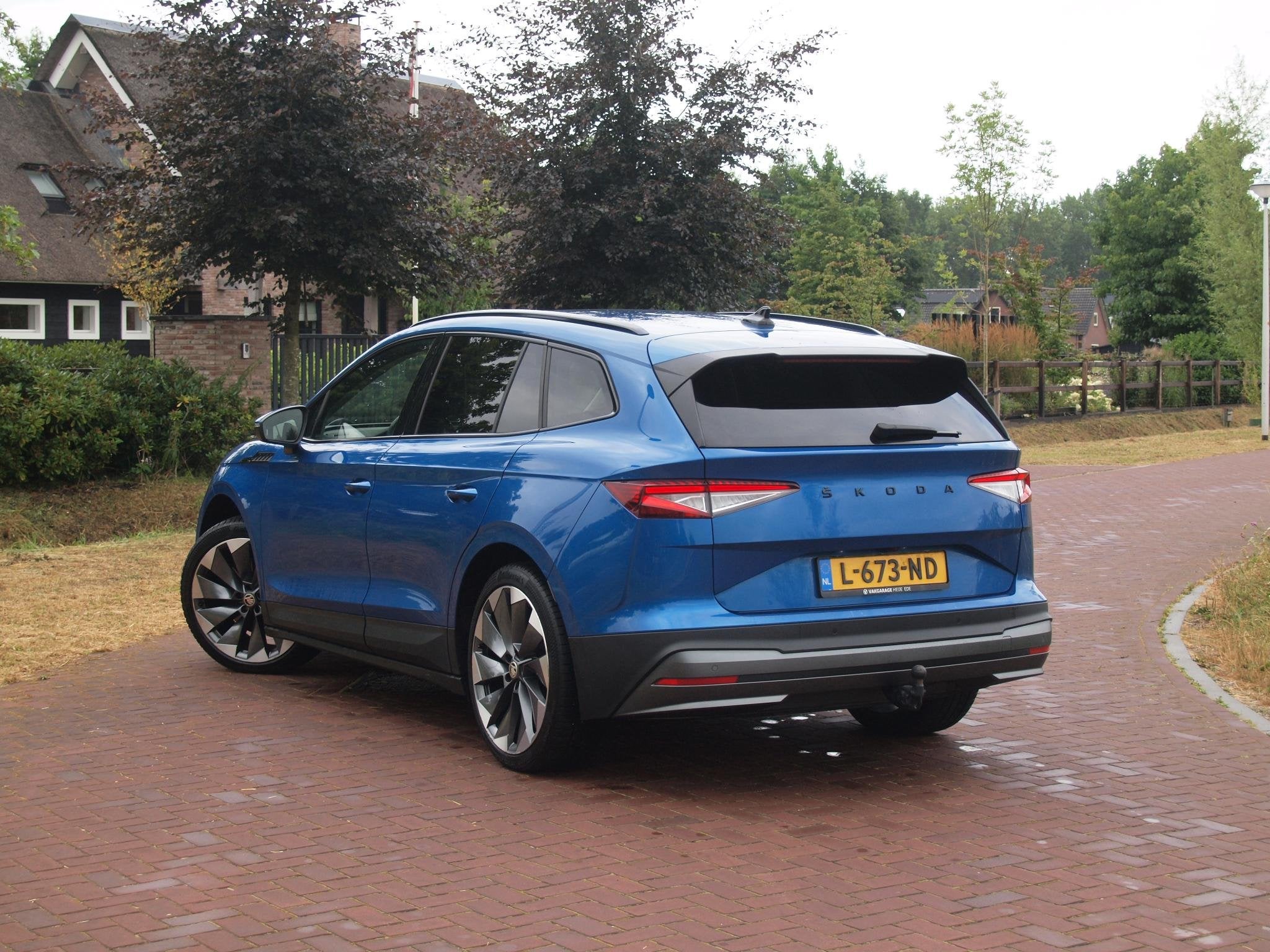 Skoda Enyaq iV 80 First Edition | SOH 90% | Camera | Trekhaa, Automaat, Dealer onderhouden, Achterwielaandrijving, Gebruikt