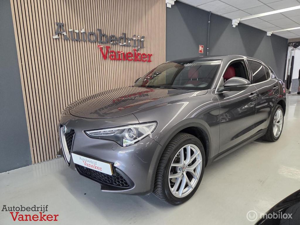 Alfa Romeo Stelvio Q4 280PK Veloce|BTW auto|ACC|VOL|Trekhaak, Euro 6, 4 cilinders, Leder, Vierwielaandrijving