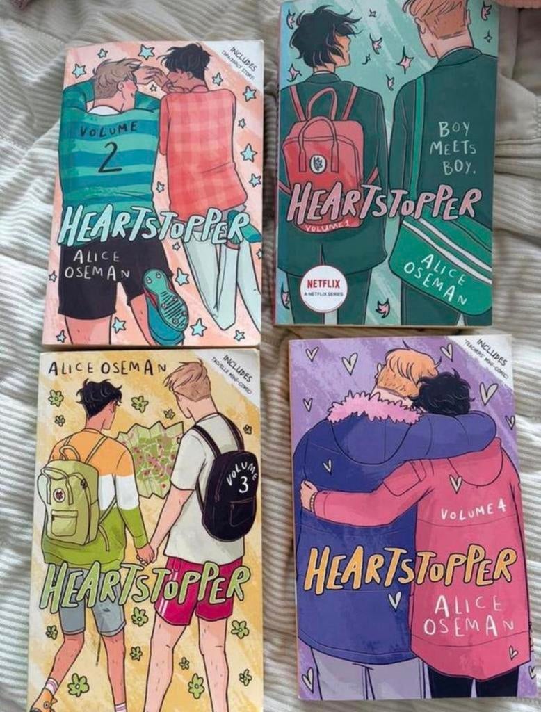 Heartstopper deel 1 tot en met 4, Boeken, Ophalen of Verzenden, Zo goed als nieuw